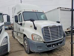 Salvage trucks for sale at Woodhaven, MI auction: 2016 Freigliner 2016 Freightliner Cascadia 125 Semi Truck