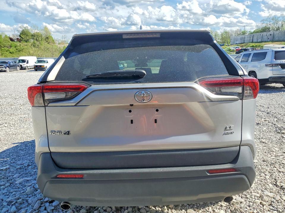 2022 Toyota Rav4 le