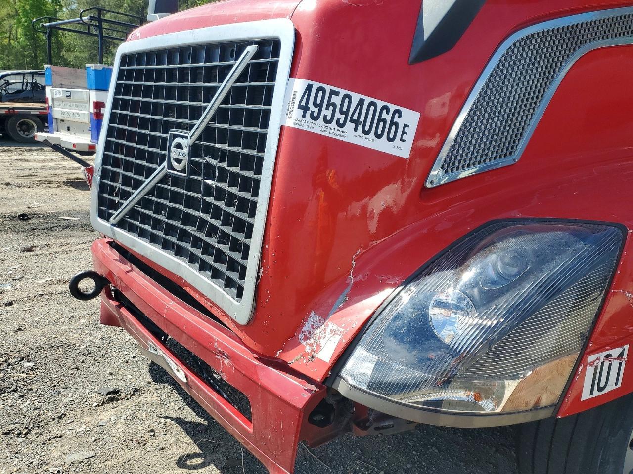 2012 Volv O VNL Semi Truck