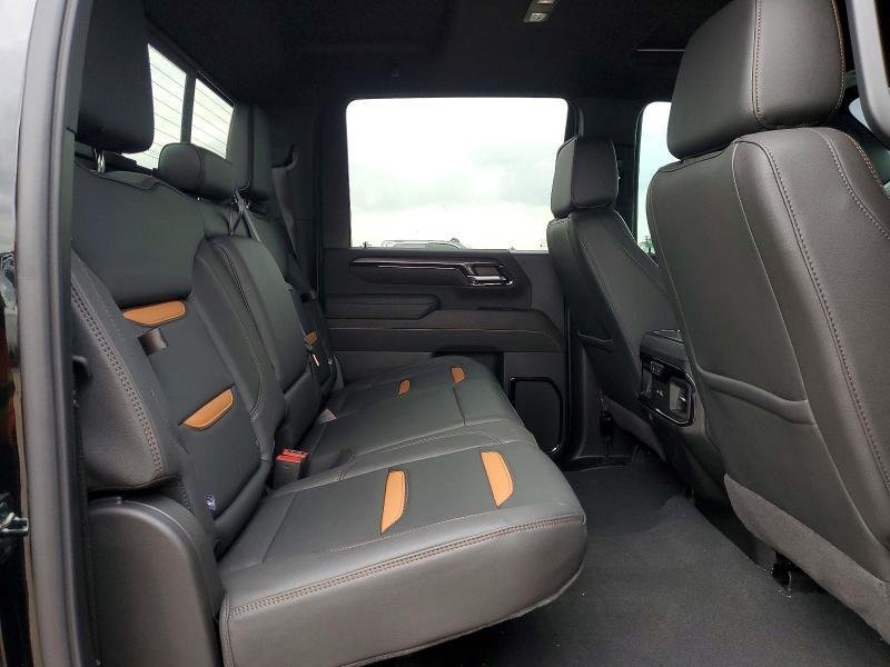 2026 GMC Sierra K2500 AT4