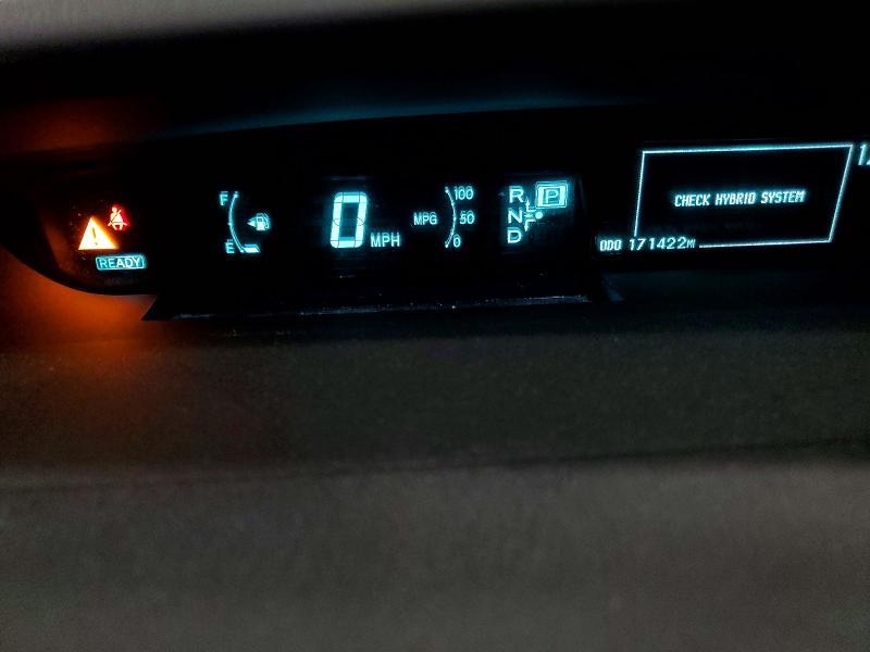 2010 Toyota Prius iii