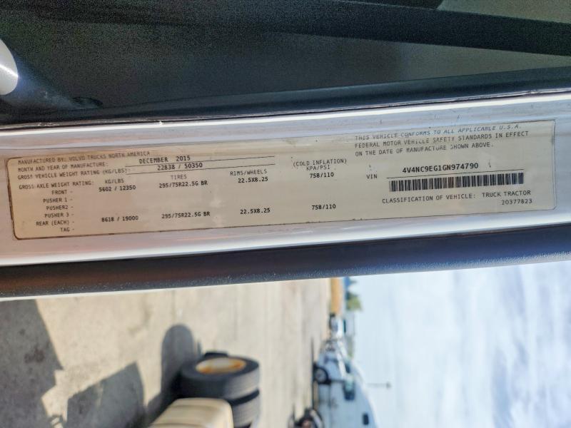 2016 Volv O vnl Semi Truck