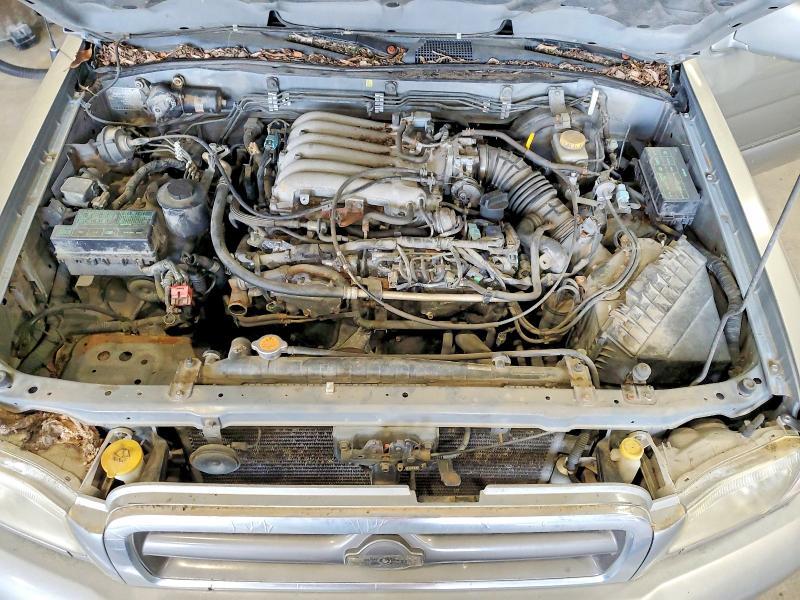 2001 Nissan Pathfinder se