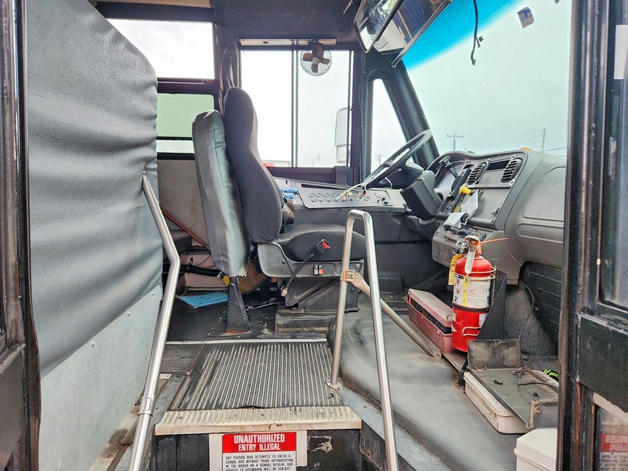 2008 Thomas SAF-T-LINER C2-School Bus
