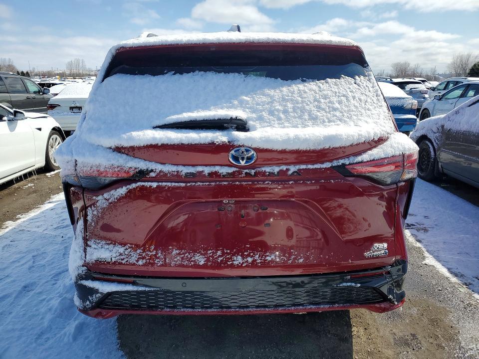 2024 Toyota Sienna le