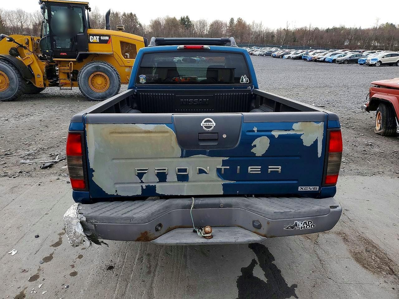 2004 Nissan Frontier Crew Cab XE V6