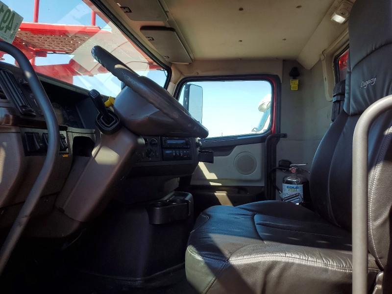 2017 Volvo VAH Car Hauler Truck