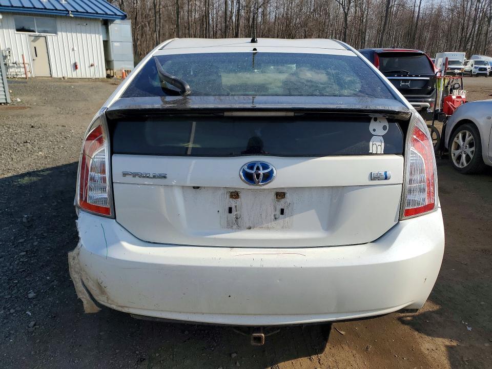 2015 Toyota Prius two