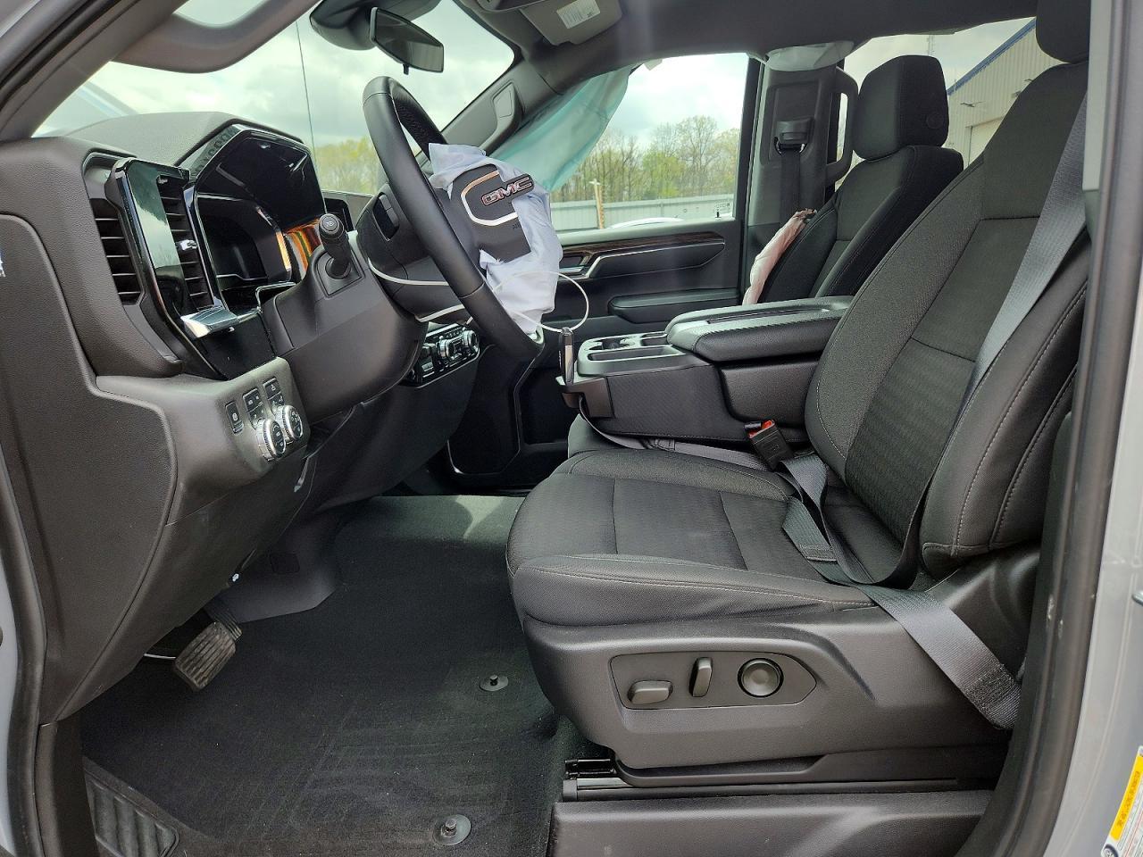 2024 GMC Sierra K1500 Elevation