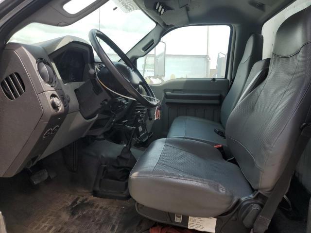 2015 Ford F750 box Truck