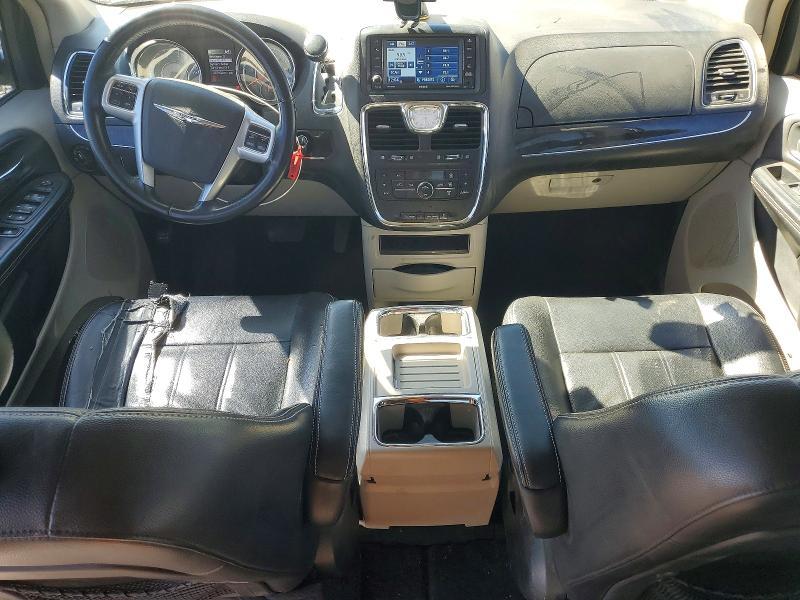 2012 Chrysler Town & Country Touring