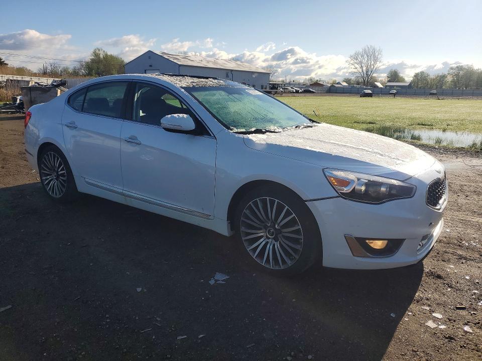 2014 KIA Cadenza Premium