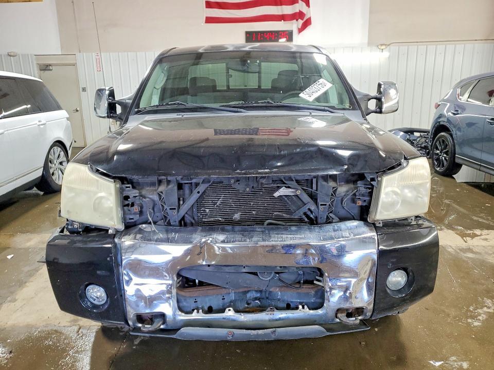 2004 Nissan Titan XE