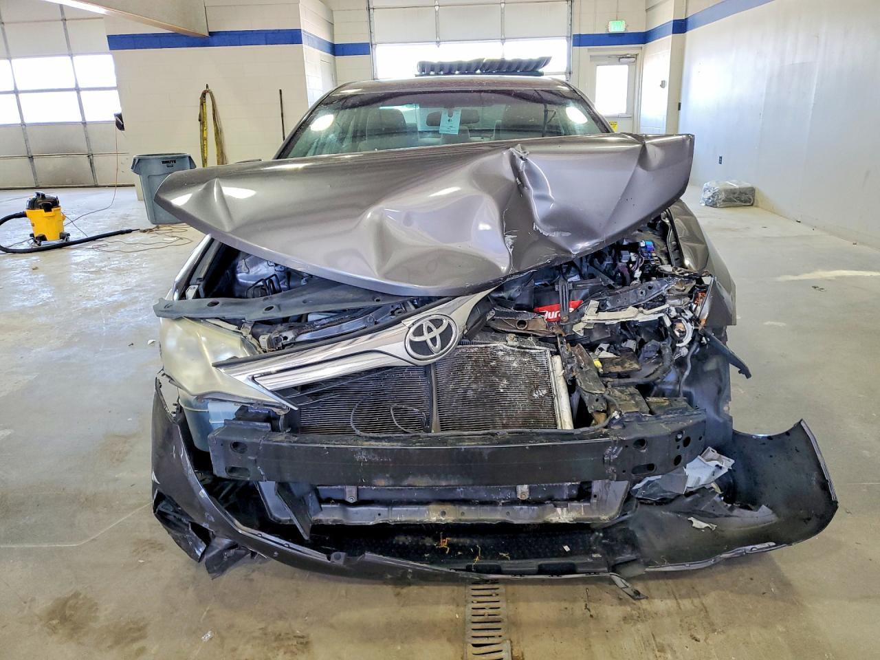 2014 Toyota Camry le