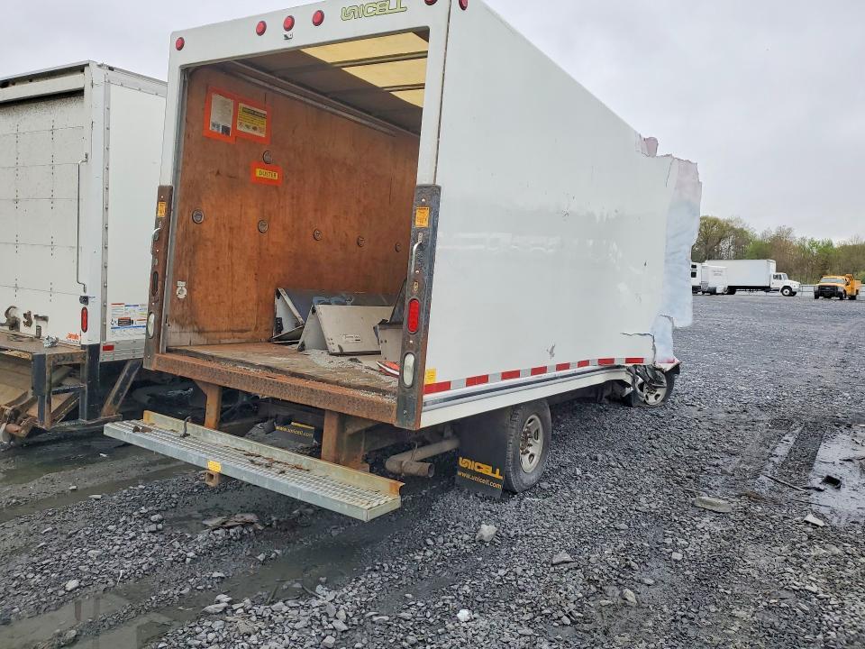 2019 Chevrolet Express G3500 BOX Truck