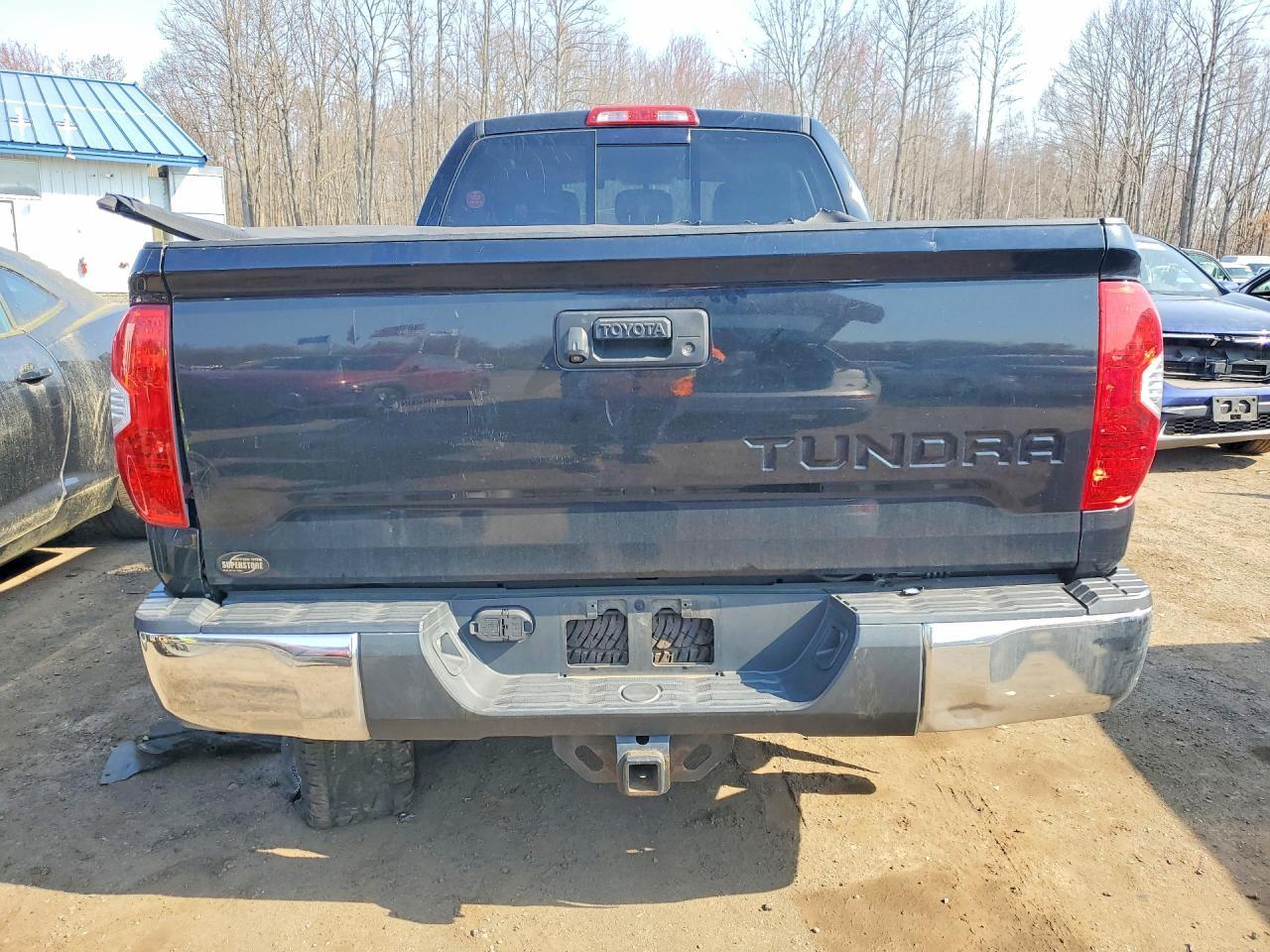 2015 Toyota Tundra SR5