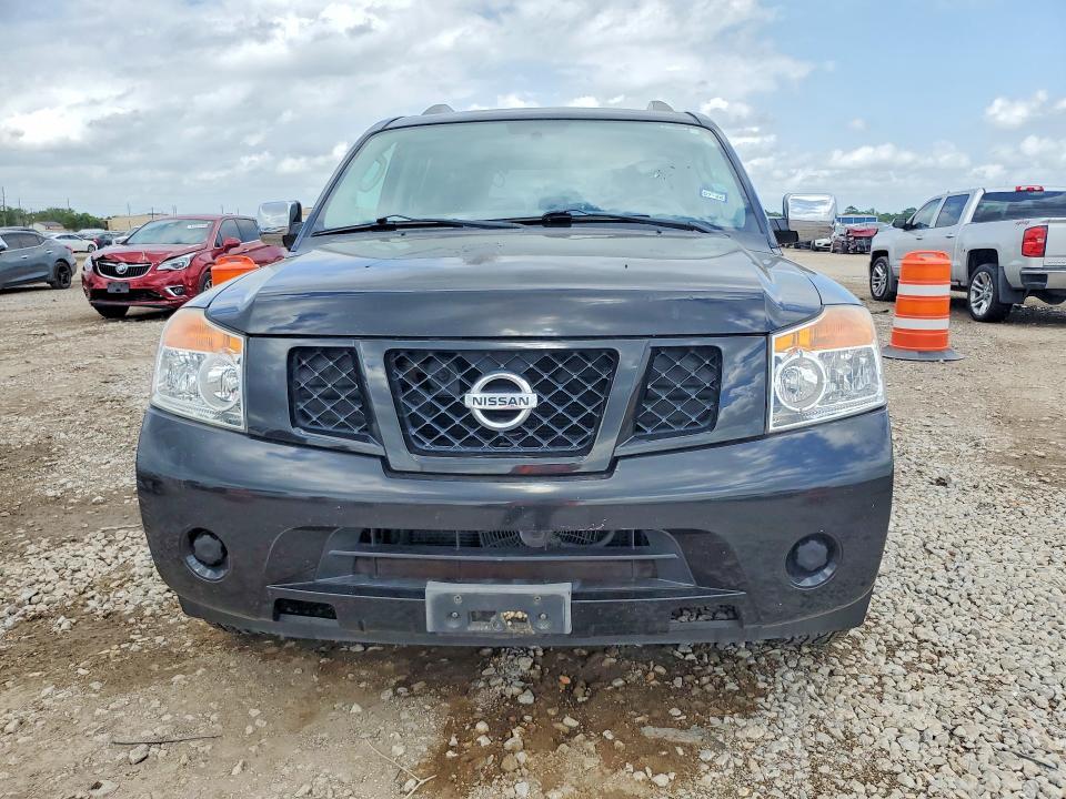 2011 Nissan Armada sv