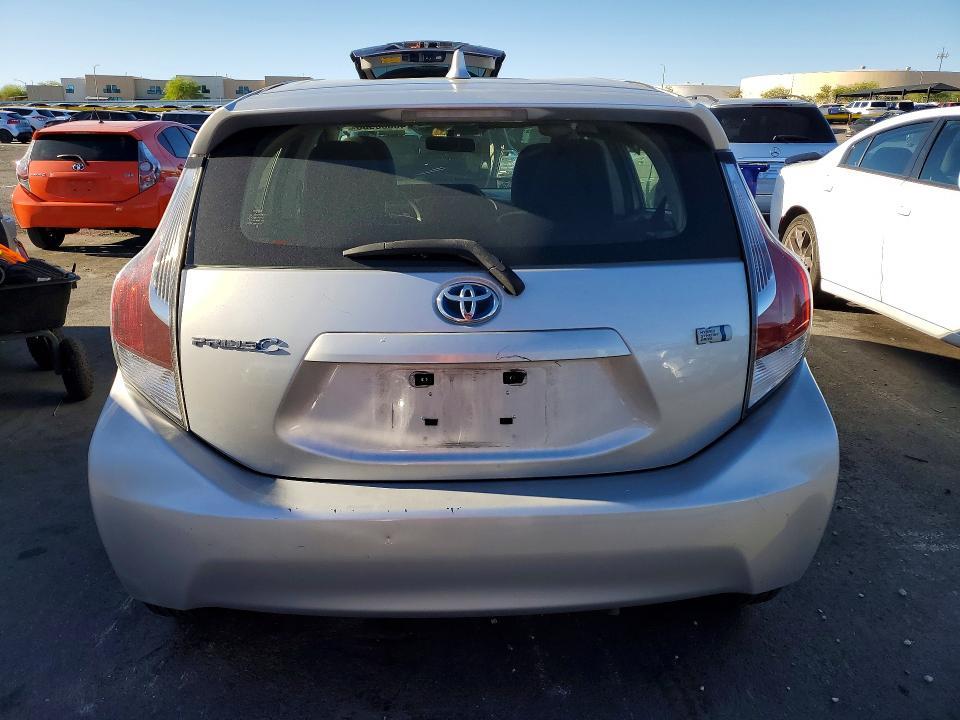 2016 Toyota Prius c two