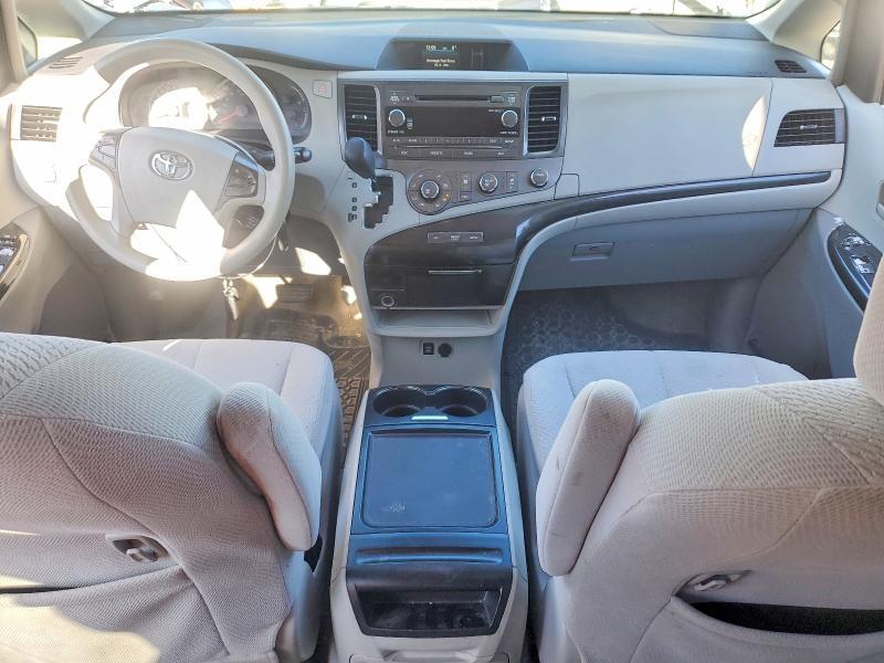 2012 Toyota Sienna le
