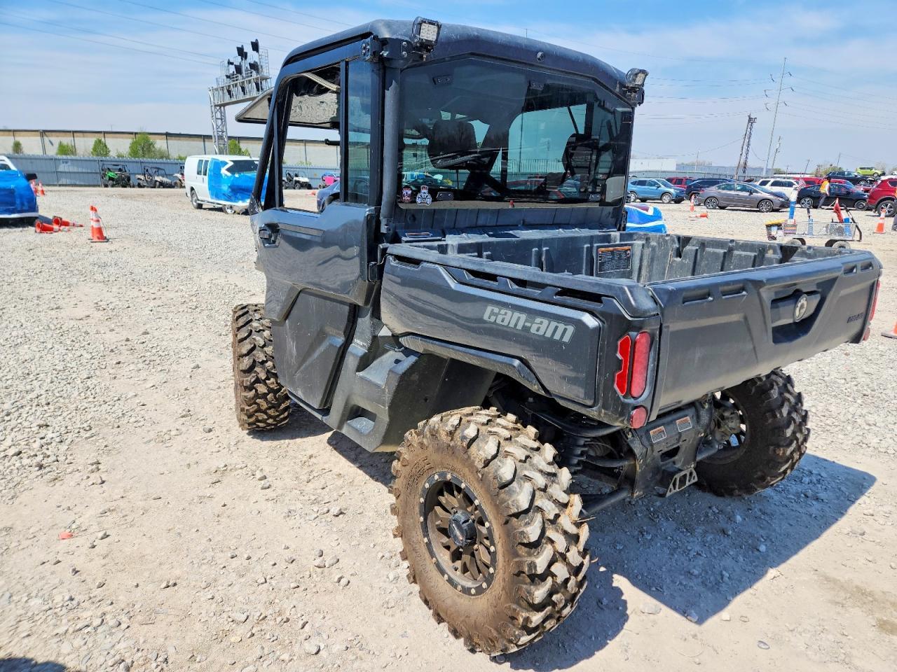 2022 Can-Am Defender Utility Vehicle