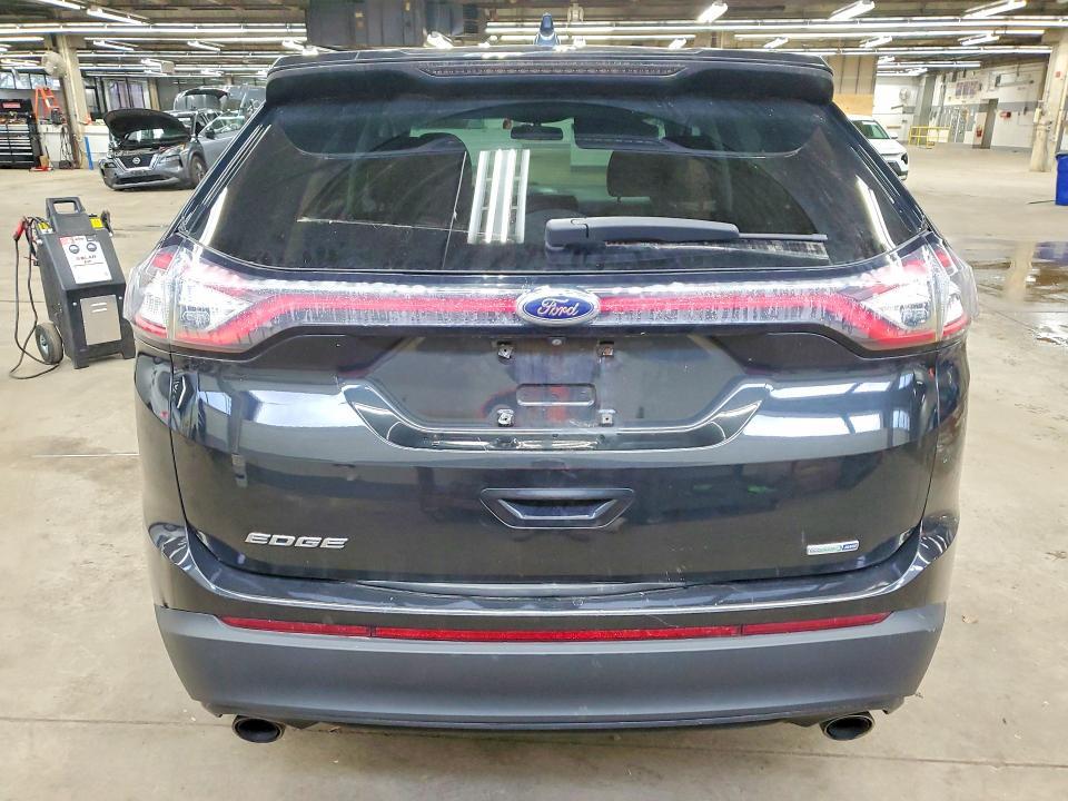 2015 Ford Edge se