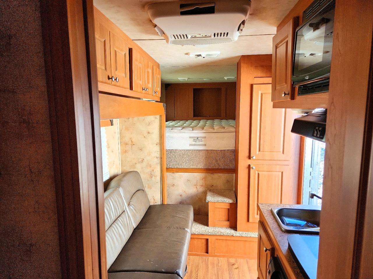 2017 Shadow Horse Trailer