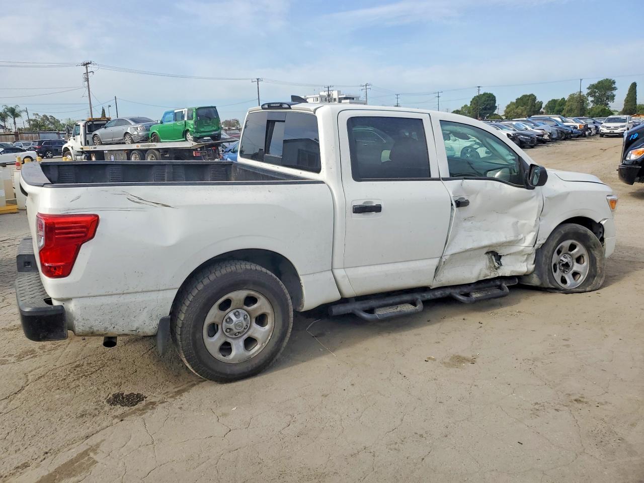 2022 Nissan Titan S