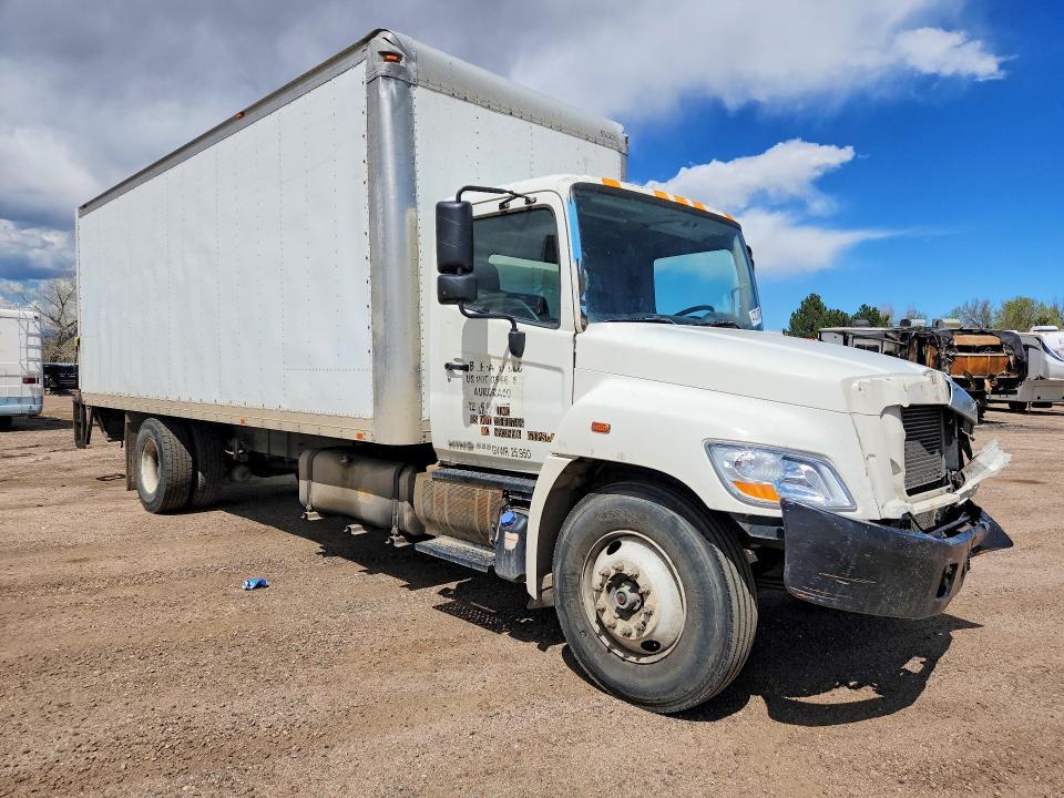 2013 Hino 258/268 box Truck