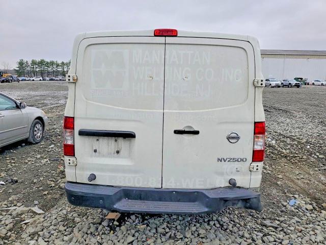 2019 Niss Nv 2500 sv