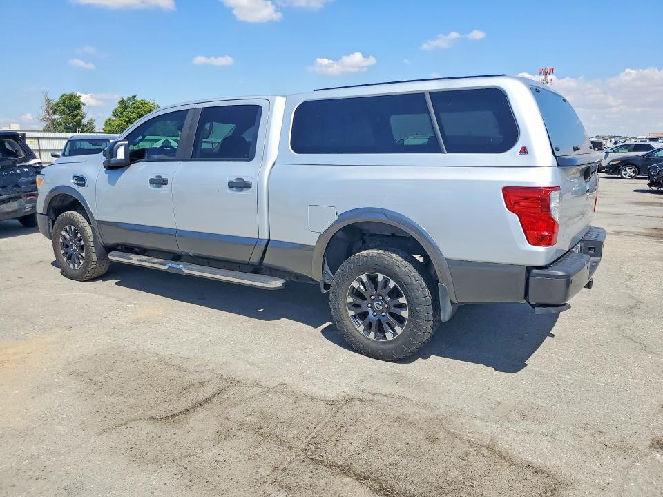 2017 Nissan Titan xd Pro-4x