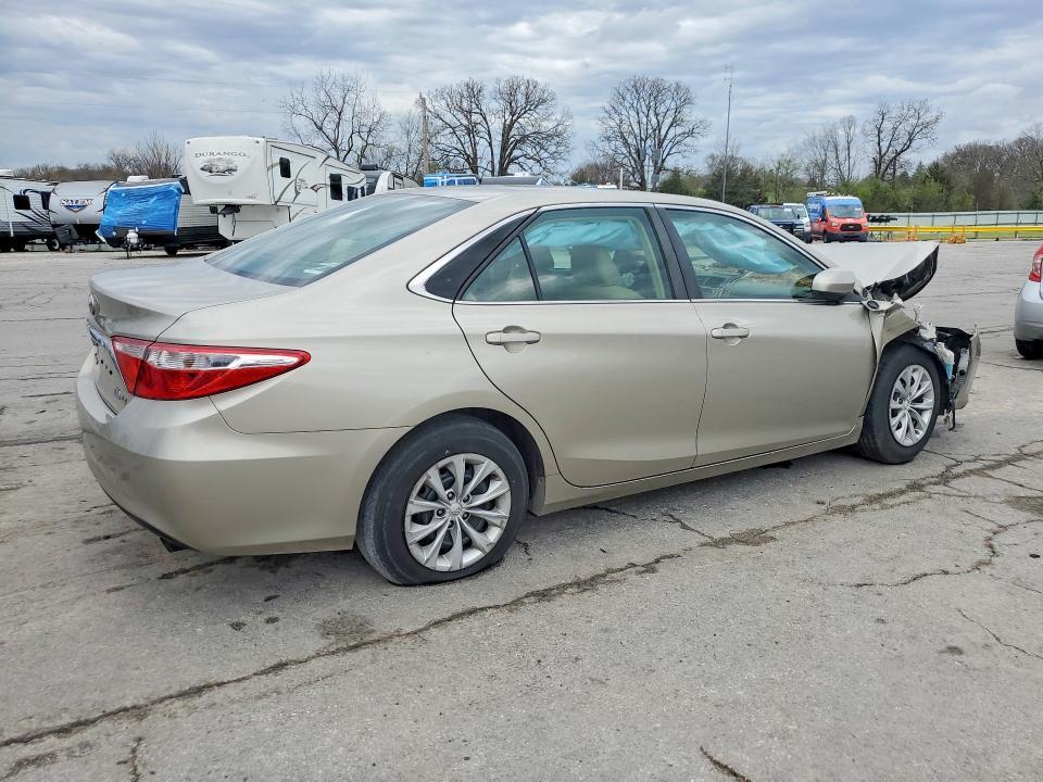 2015 Toyota Camry Hybrid le