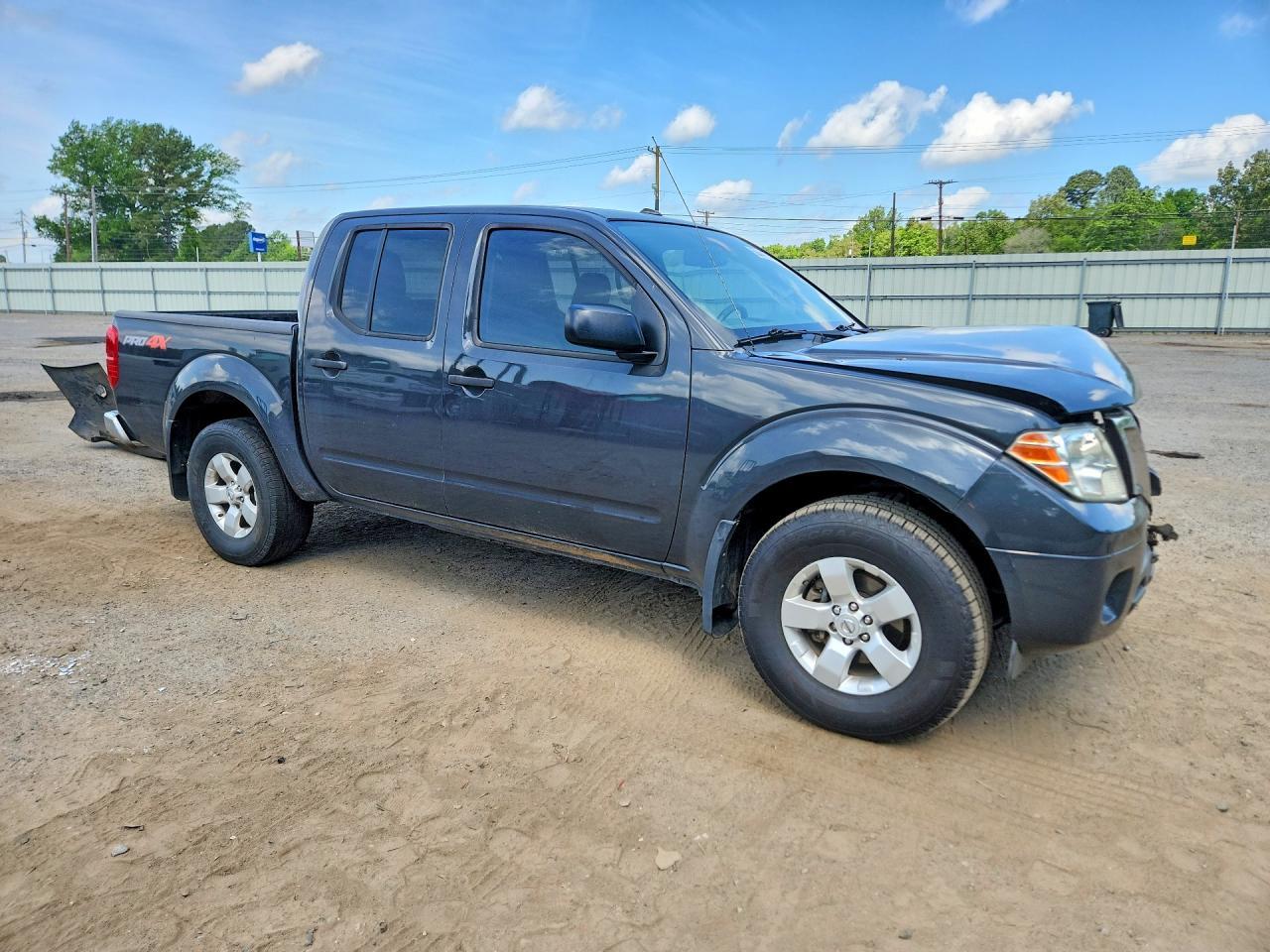 2012 Nissan Frontier S