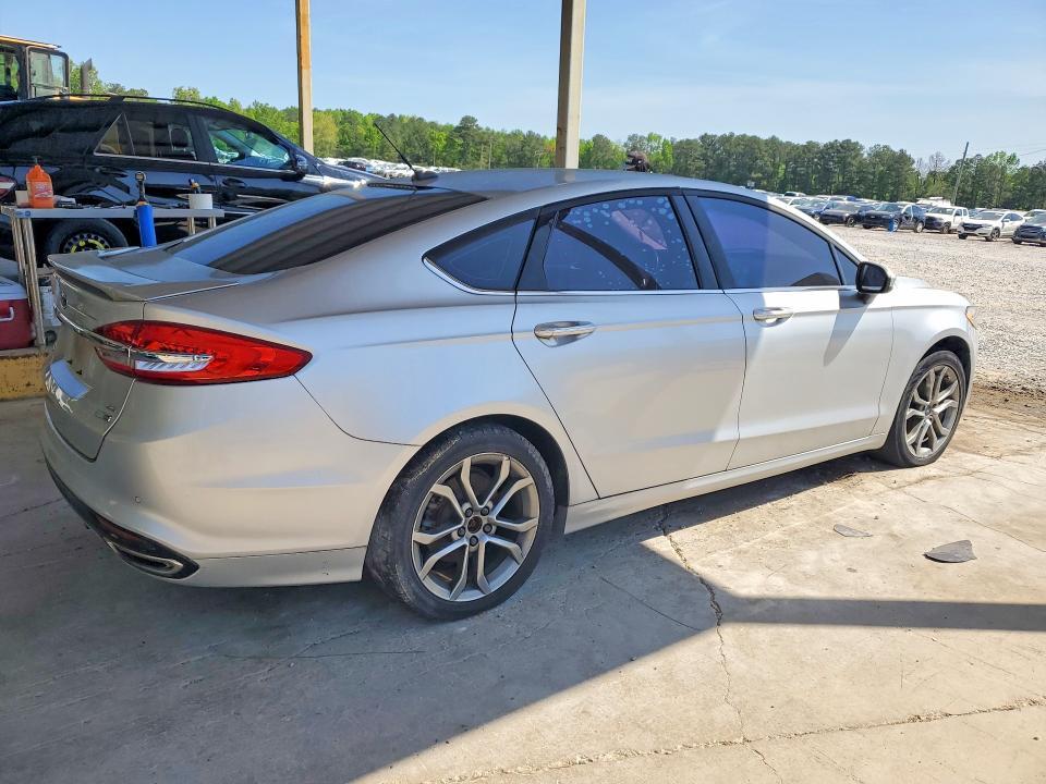 2017 Ford Fusion se