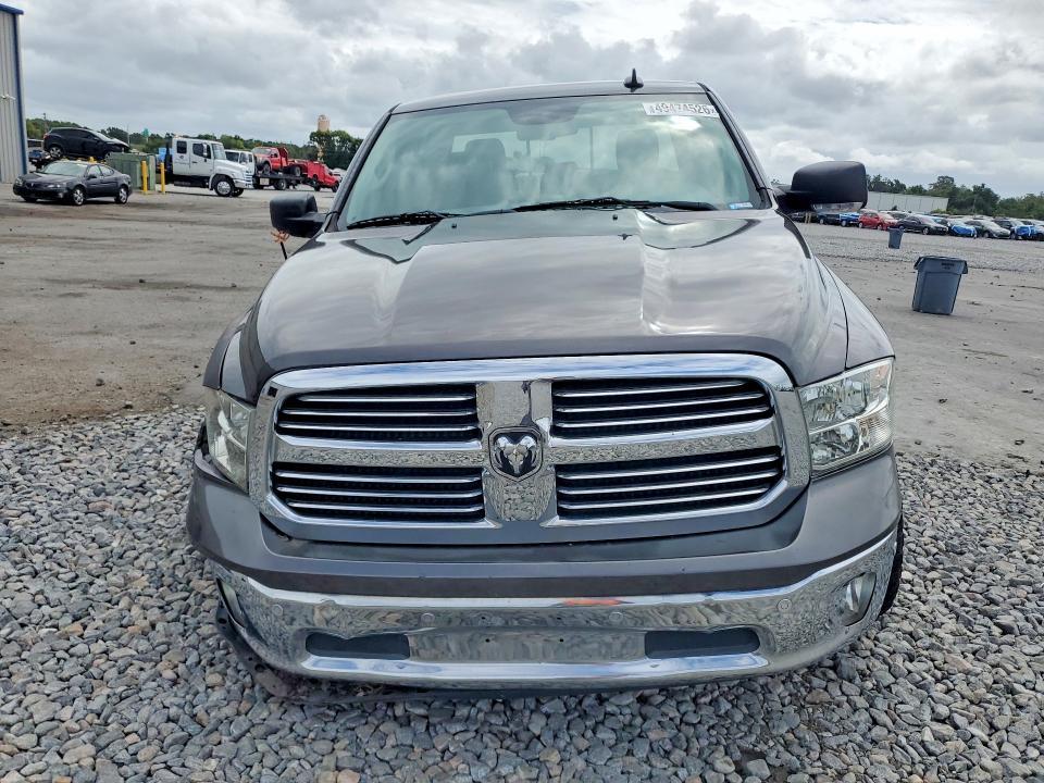 2017 Dodge RAM 1500 SLT