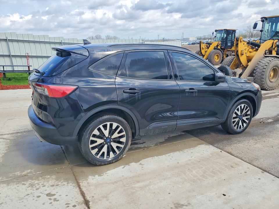 2020 Ford Escape se Sport