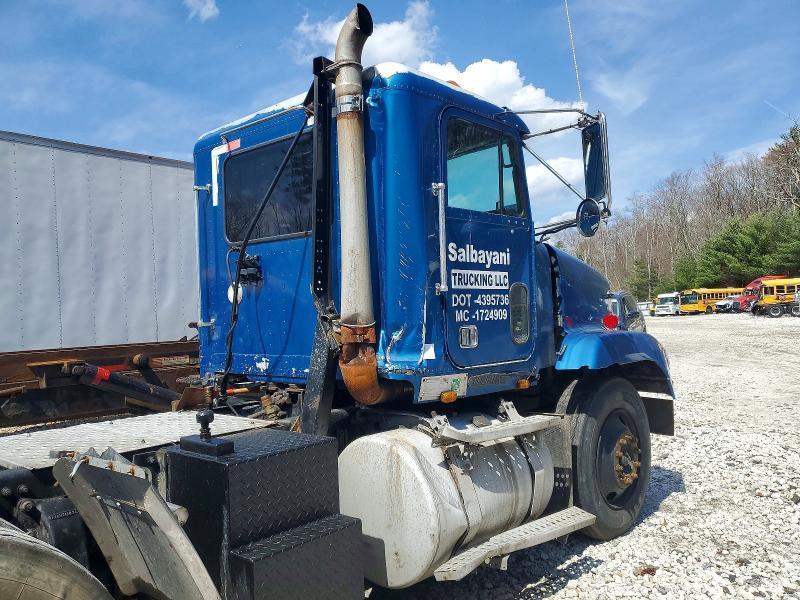 1995 Freightliner FLD120 Semi Truck