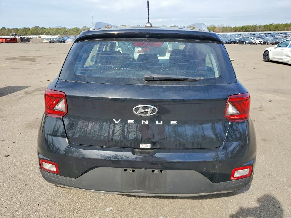 2025 Hyundai Venue sel