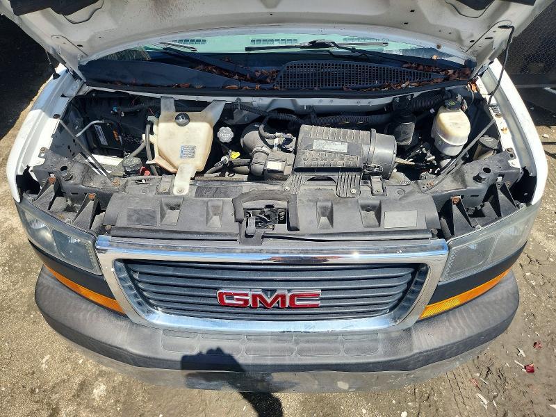 2018 GMC Savana Delivery Van