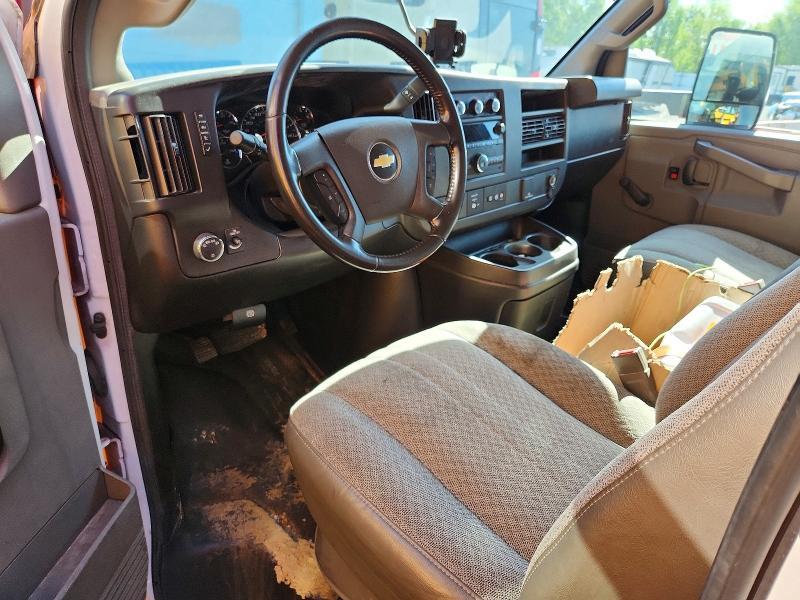 2020 Chevrolet Express box Truck