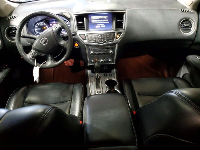 2017 Nissan Pathfinder sl