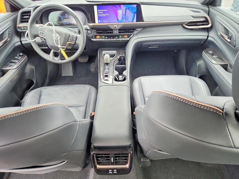 2025 Toyota Crown Signia xle