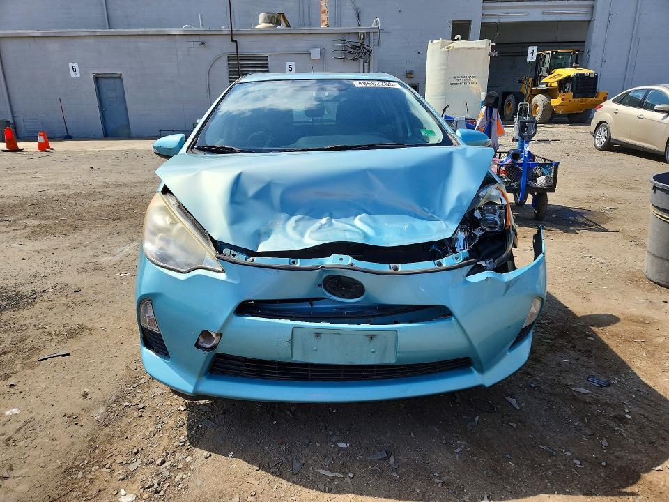 2013 Toyota Prius c two