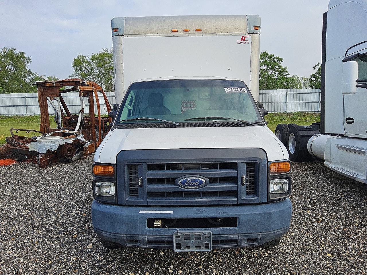 2013 Ford E350 BOX Truck