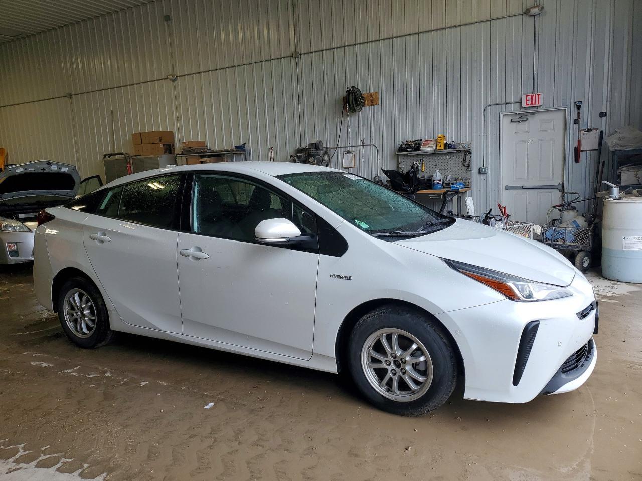 2022 Toyota Prius le