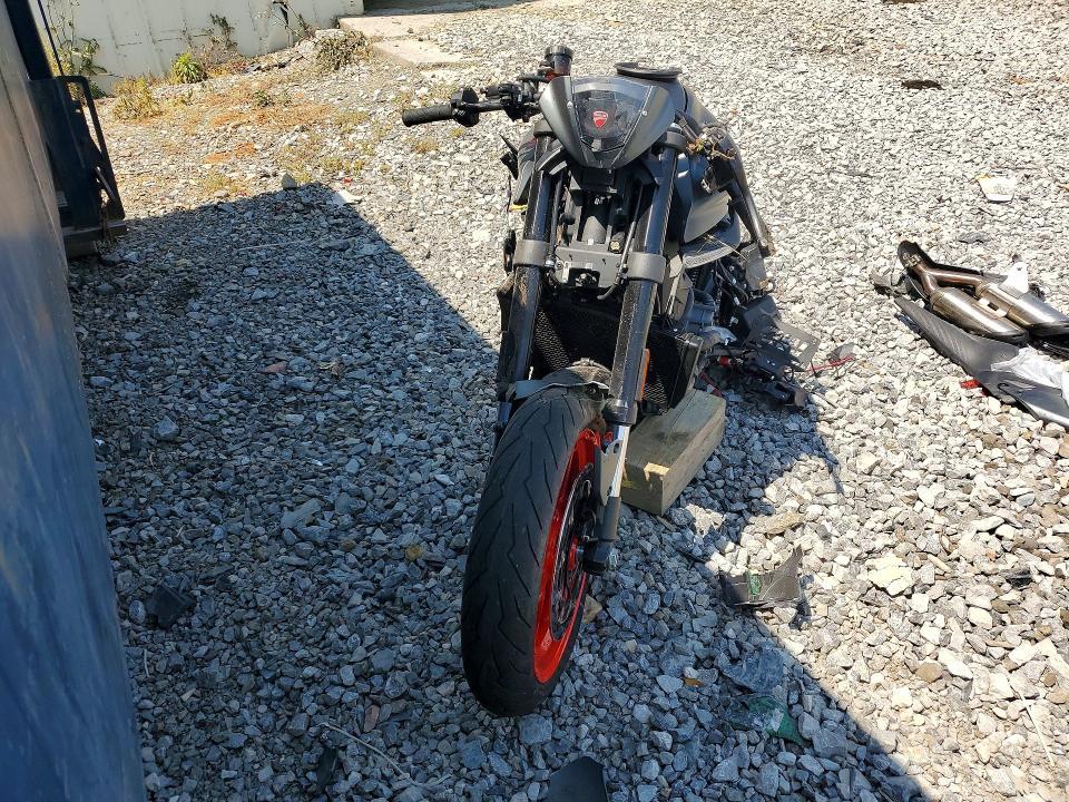 2025 Ducati Monster