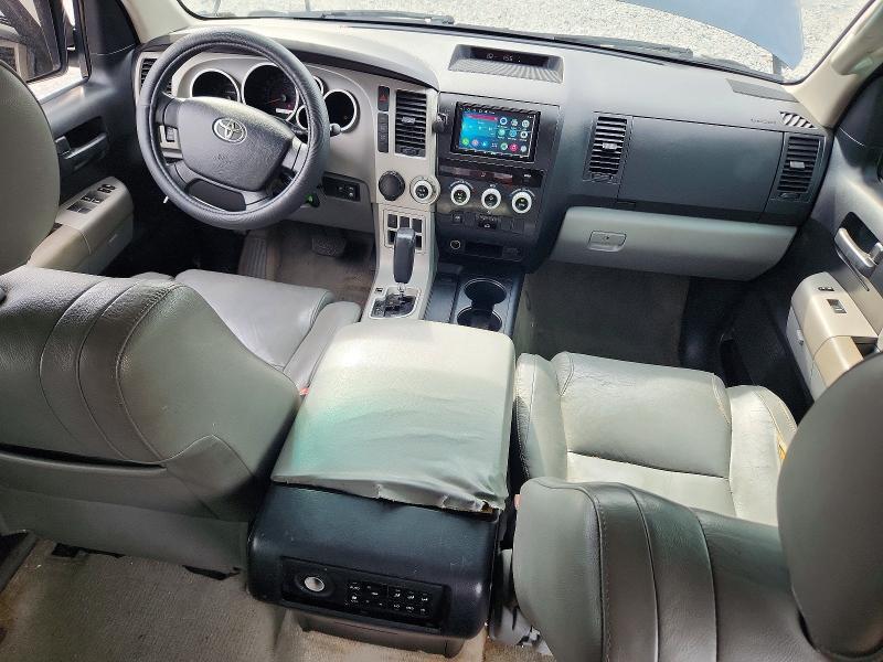 2008 Toyota Sequoia SR5