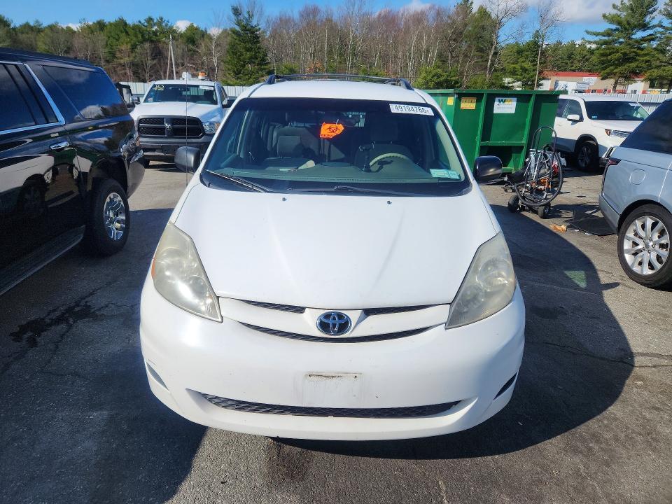 2008 Toyota Sienna le 7-passenger