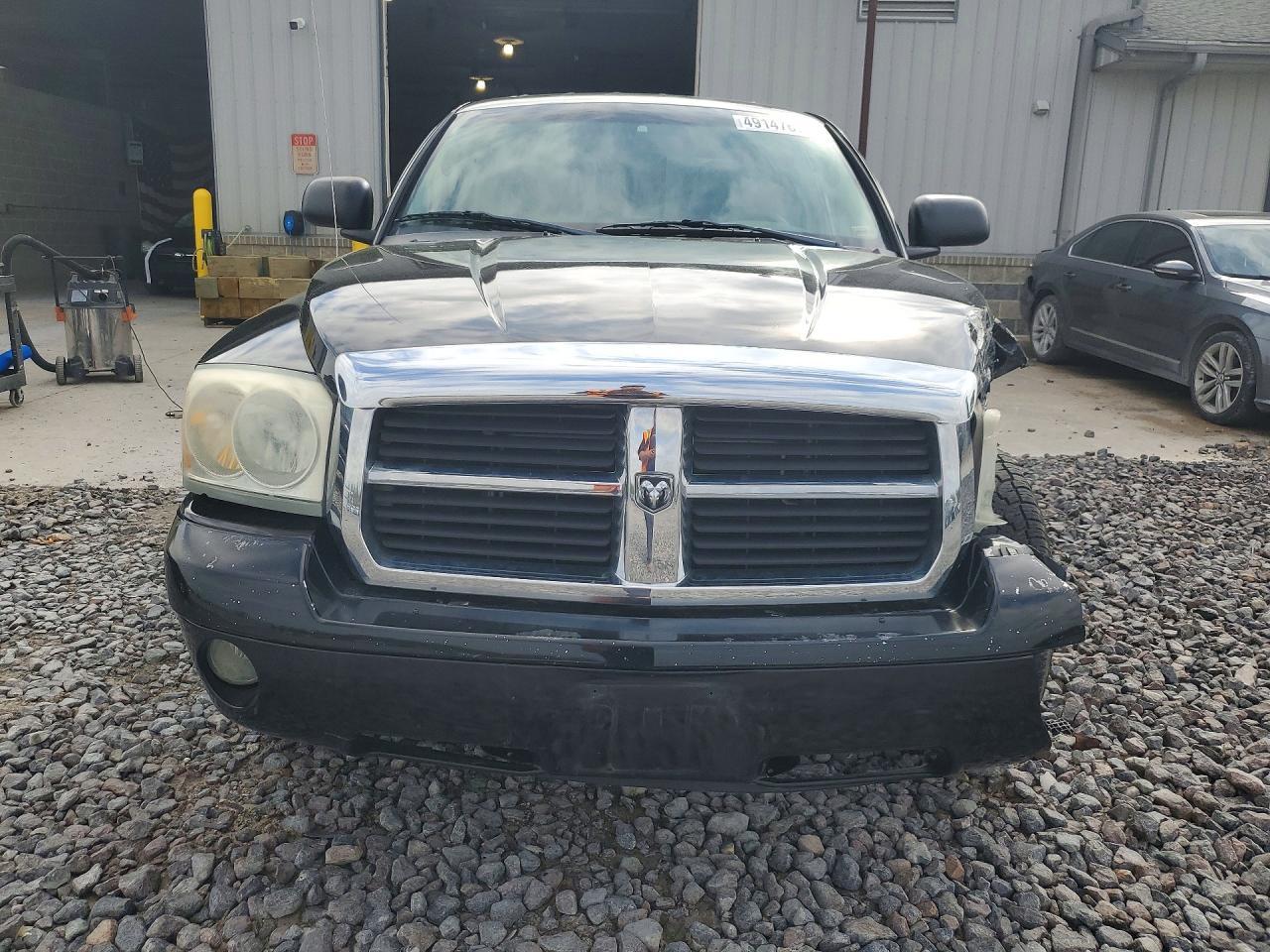 2005 Dodge Dakota Quad SLT