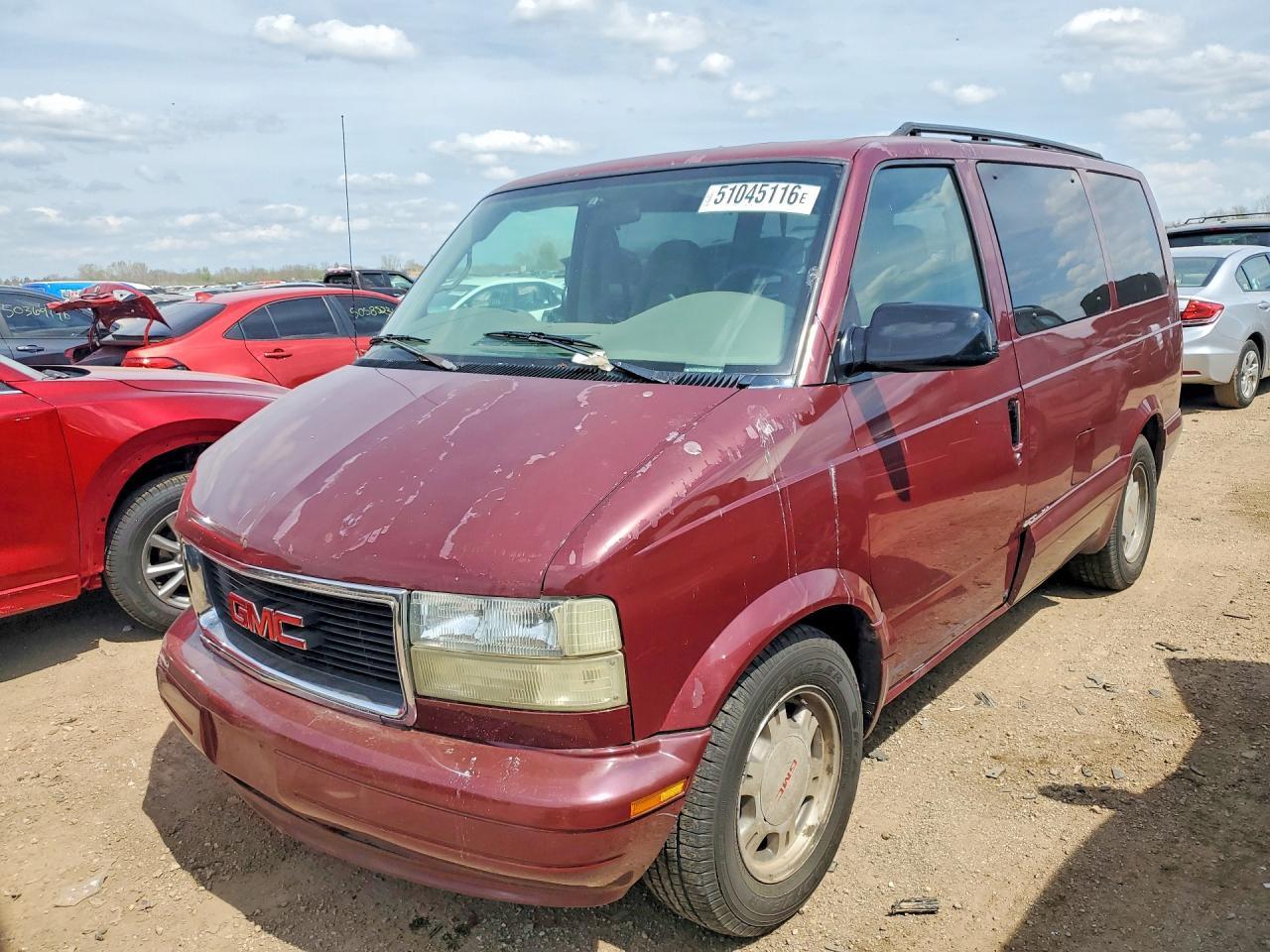 2005 GMC Safari XT