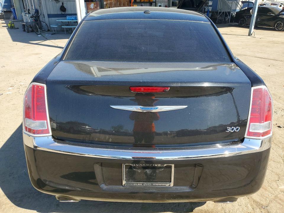 2011 Chrysler 300